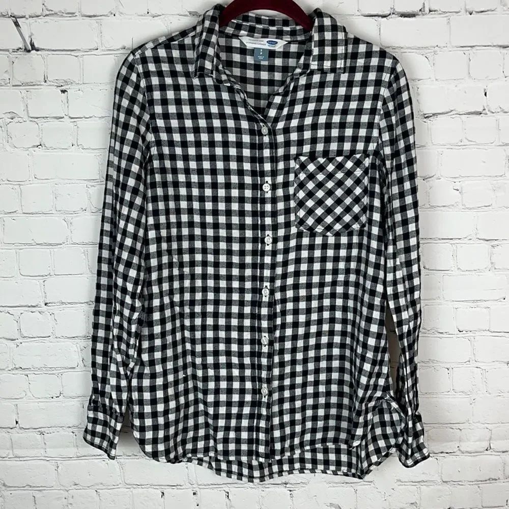 Old Navy Flannel Shirt Black and White Size Small
